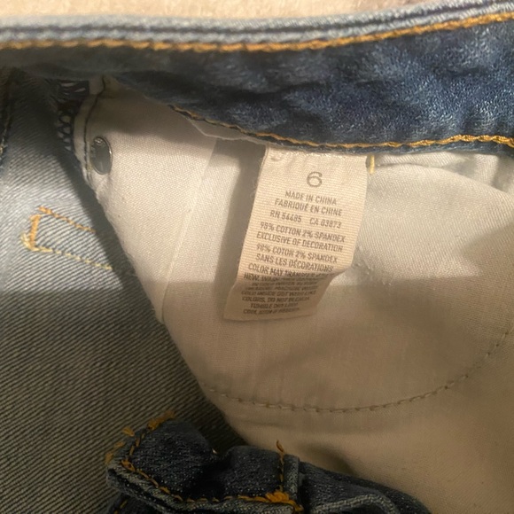 Women’s American Eagle Jean shorts-SZ6 - Picture 6 of 6